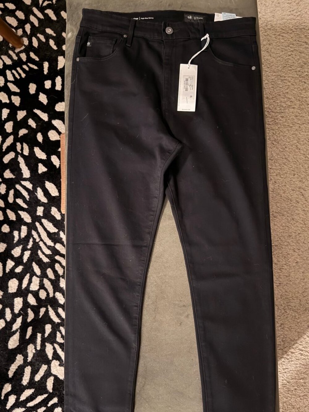 NWT AG Farrah Skinny Jean, Size 32